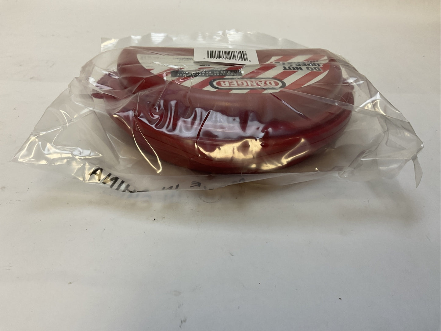 MASTER LOCK 481 ROTATING GATE VALVE LOCKOUT