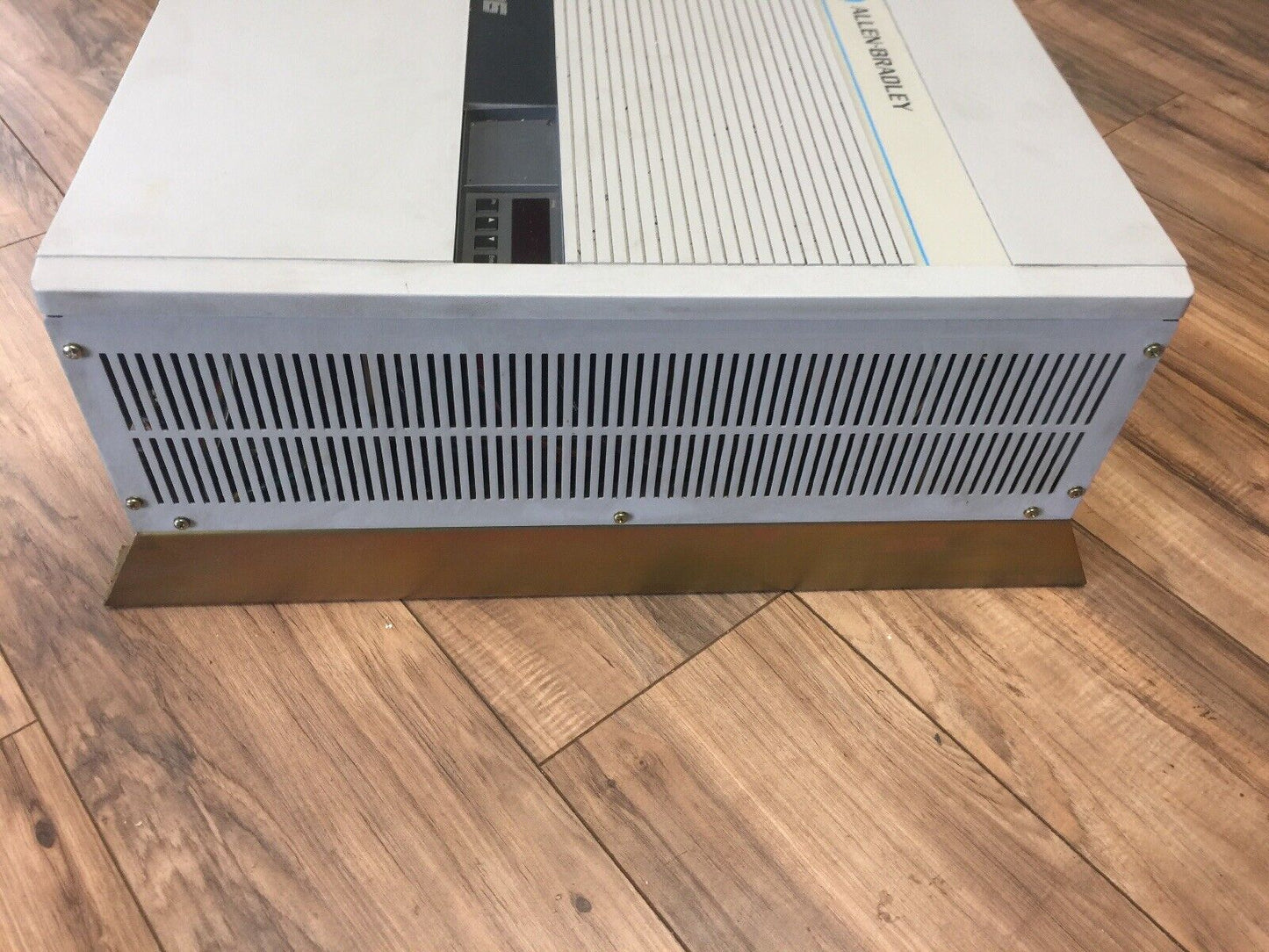 ALLEN BRADLEY 1336-B025-EAF-L3-S1 CONSTANT TORQUE 3-PHASE AC DRVE SERIES A