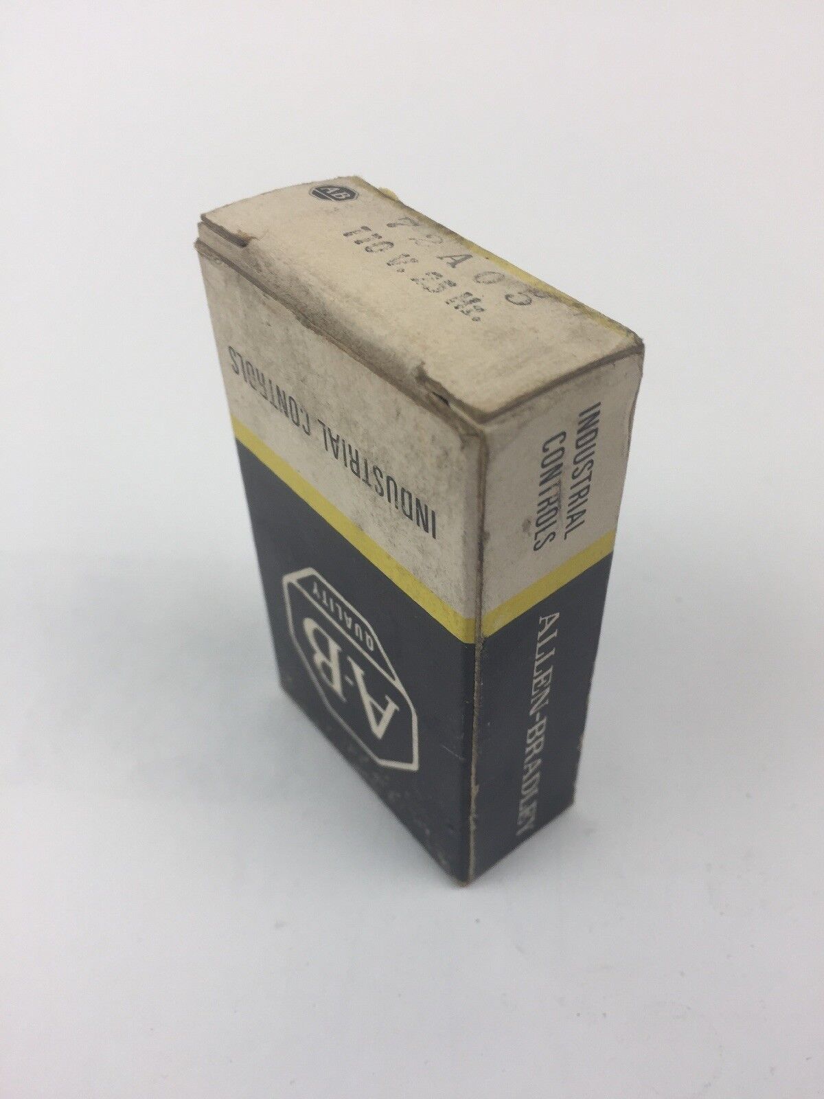 ALLEN BRADLEY 72A05 COIL 110V 25HZ