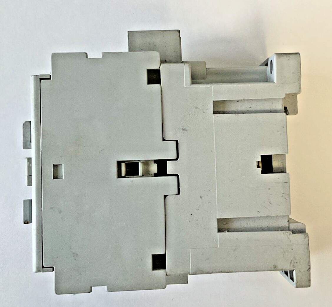 ALLEN BRADLEY 100-C12*10 CONTACTOR 600VAC 25AMPS C12