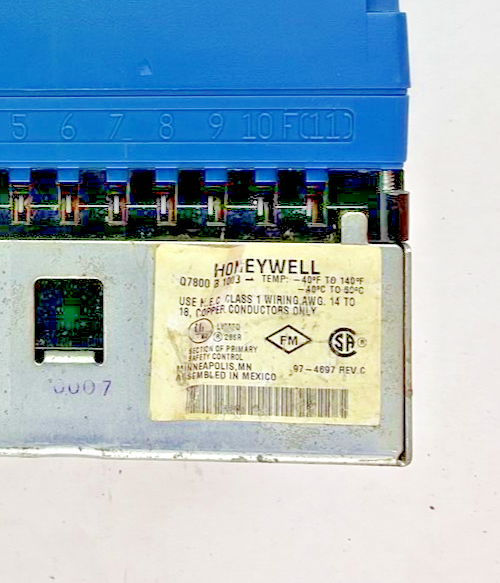 HONEYWELL RM7800L1012 INFRARED FLAME AMPLIFIER BURNER CONTROL