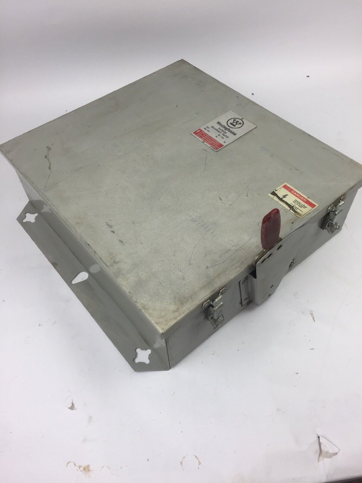 WESTINGHOUSE SDSN6030 DISCONNECT SWITCH 600 VAC 250 VDC 60 AMP 6 POLES