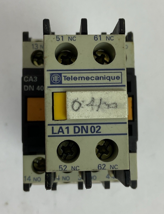 TELEMECANIQUE CA3DN40 600VAC 10A CONTACTOR 24VDC COIL LA4DE1E 24-48VDC LA1DN02