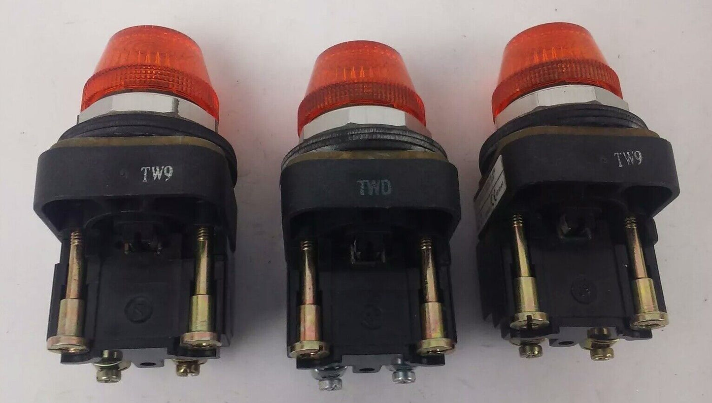 ALLEN BRADLEY 800T-PT16 SER. N, PUSH BUTTON LIGHT, 120V 50/60HZ, (LOT OF 3)
