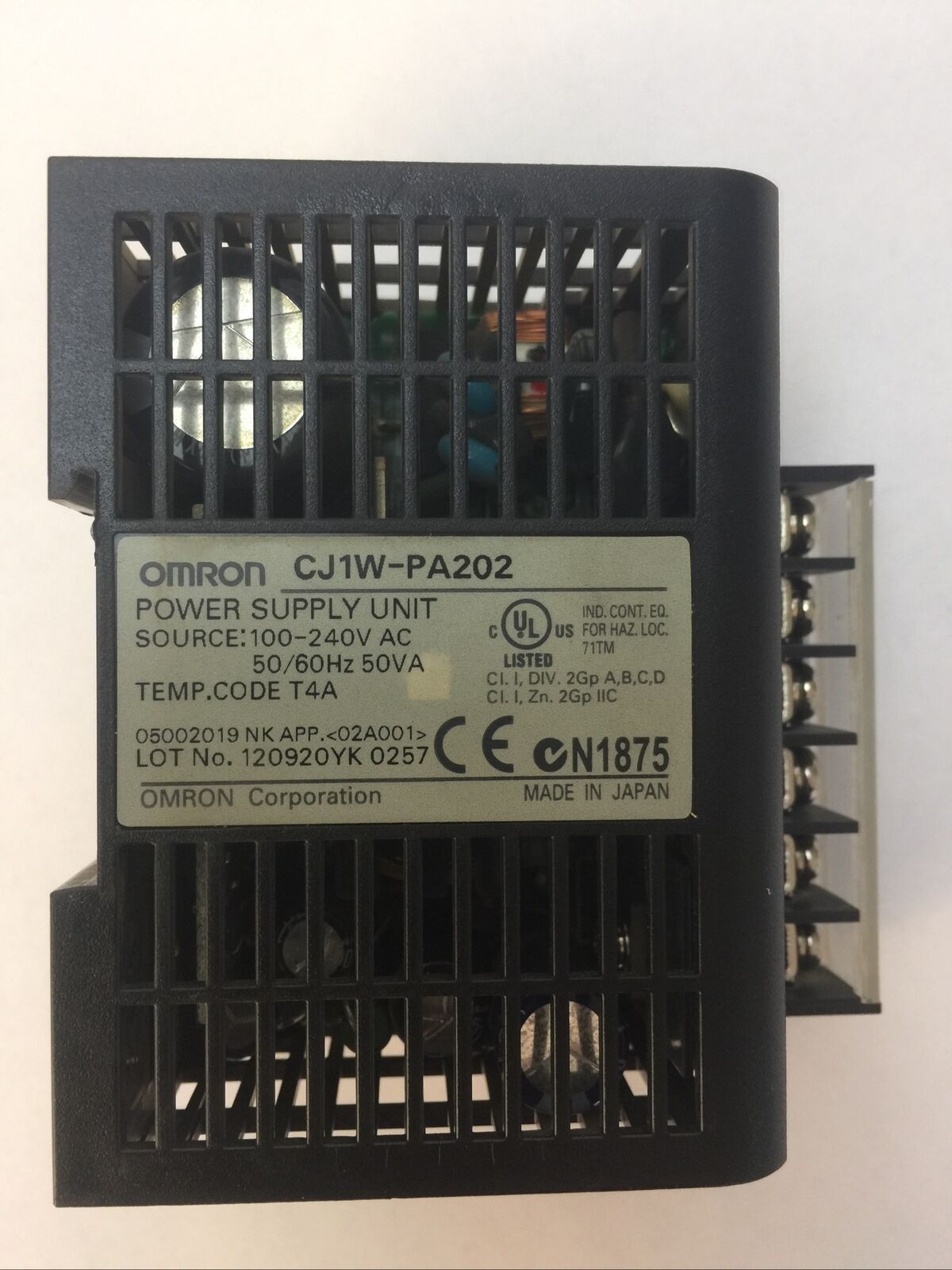 OMRON CJ1W-PA202 POWER SUPPLY UNIT 100-240VAC 50/60HZ 50VA
