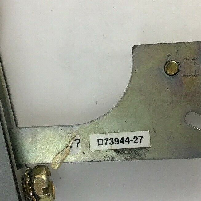 D73944-27 / E*834 LARGE CIRCUIT BREAKER TRIP HANDLE ON/OFF