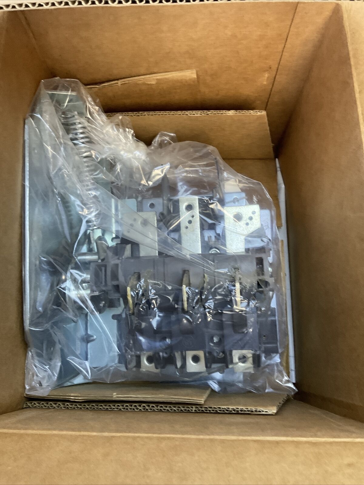ALLEN BRADLEY 1494V-DH622-A DISCONNECT SWITCH KIT FUSIBLE 200A 600V
