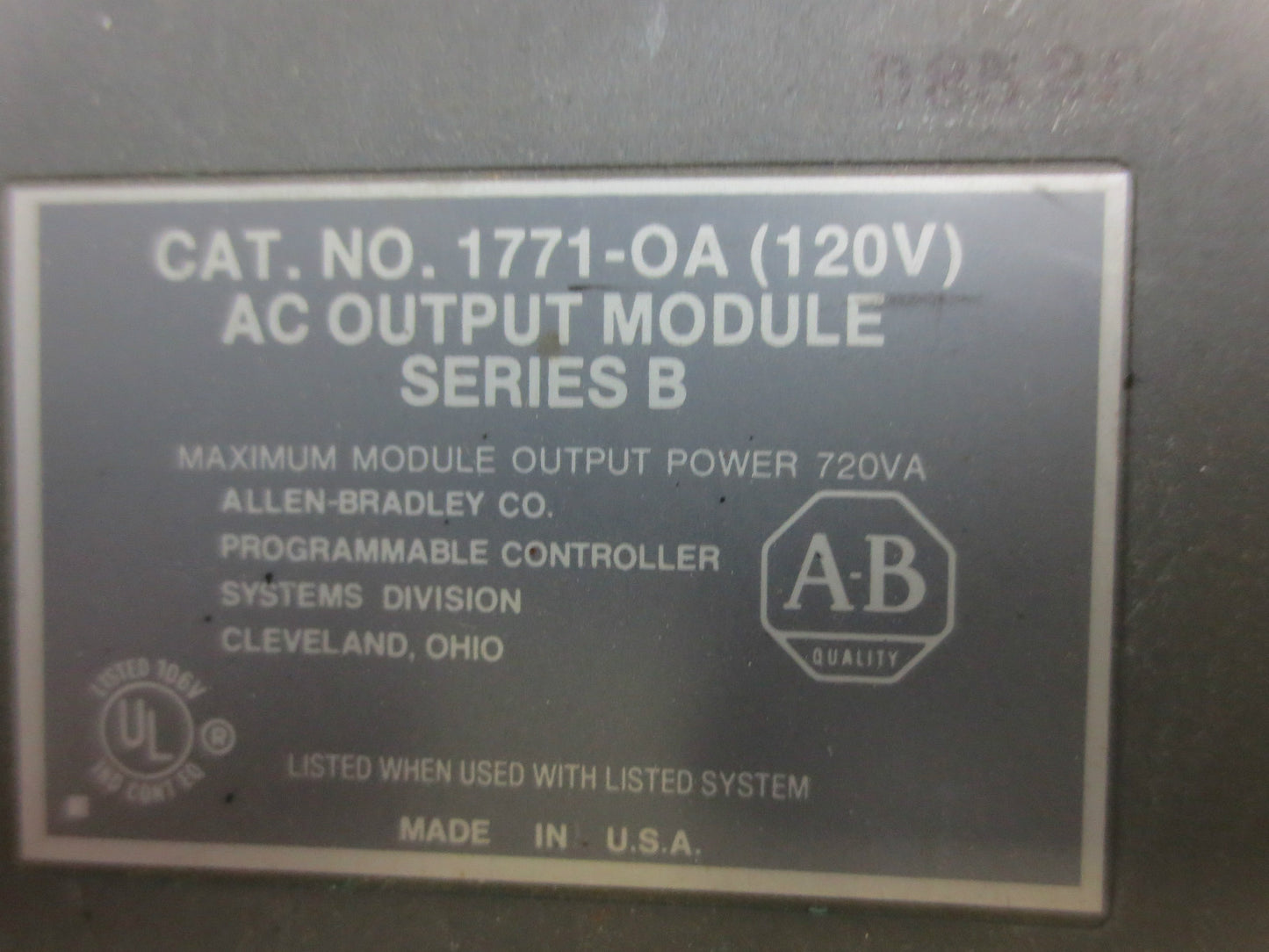 ALLEN-BRADLEY 1771-OA 120V AC OUTPUT MODULE SERIES B