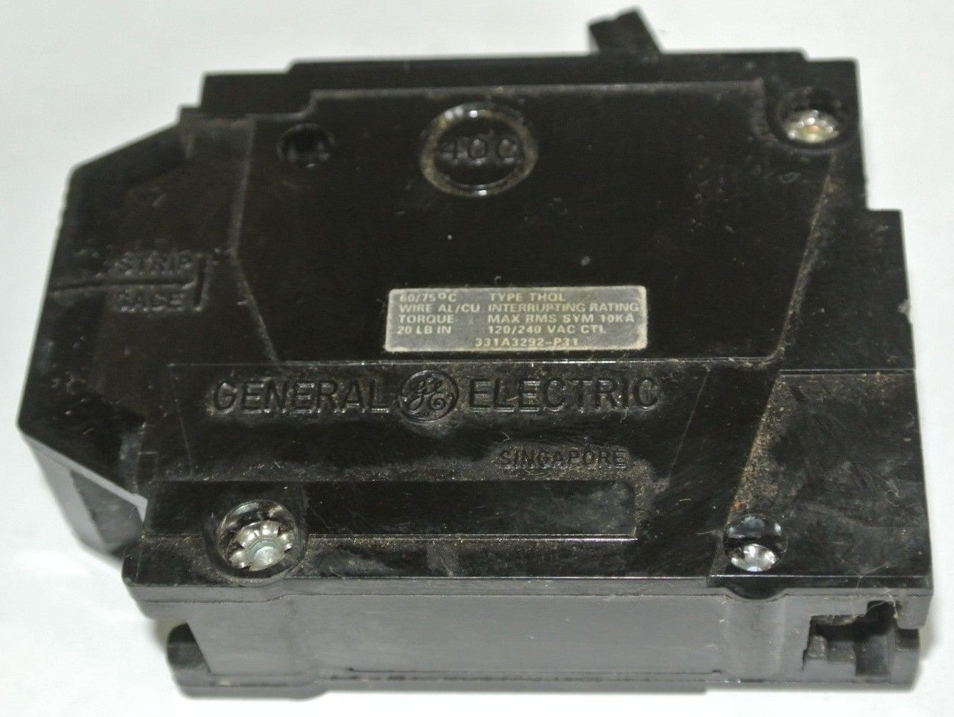 GENERAL ELECTRIC CIRCUIT BREAKERS 15A, SINGLE-POLE - LOT of 2