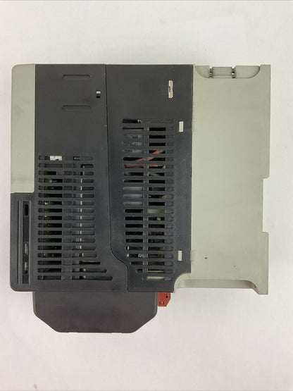 ALLEN BRADLEY 25B-D2P3N114 AC DRIVE FRN 1.003 SER A OUTPUT 0-460VAC 25-FAN1-70C