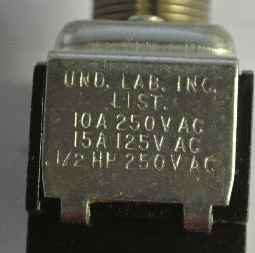 CUTLER-HAMMER 7570K7 TOGGLE SWITCH - "OFF/SPRING-LOADED MOMENTARY ON" 125-250VAC