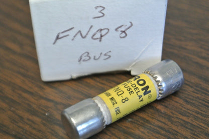 LOT of 3 / BUSS FNQ8 TIME-DELAY FUSE 8A / 500V / NEW SURPLUS / FNQ-8