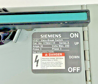SIEMENS V7B3211R VACU-BREAK SWITCH 30A PH3 240V 3POLE FUSIBLE