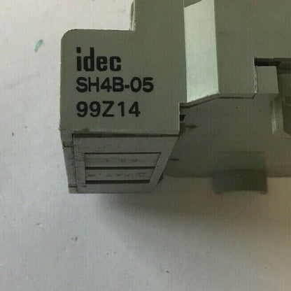 IDEC SH4B-05 RELAY SOCKET BASE 10A 300V***(LOTOF9)***