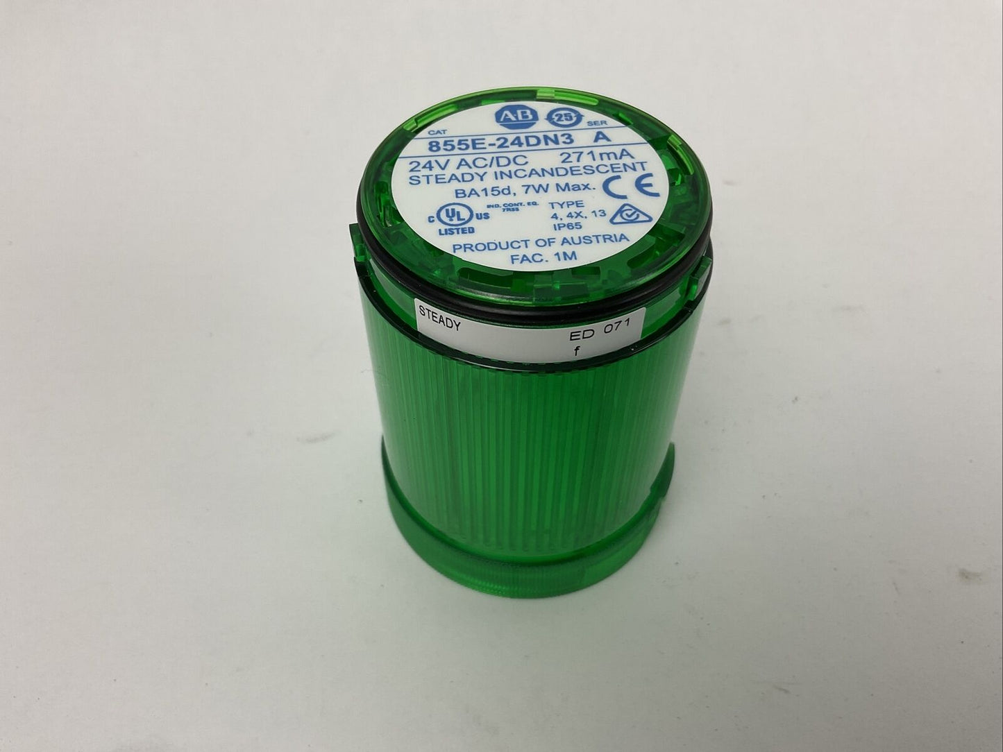 ALLEN BRADLEY 885E-24DN3 SER A 24V 271mA BD 15d 7W STEADY INCANDESCENT GREEN