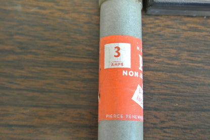 BOX of 10 / PIERCE ONE-TIME FUSES / 3A / 600V / NEW SURPLUS / NOS3 EQUIV.