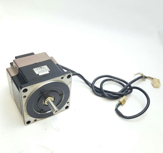 YASKAWA ELECTRIC CORPORATION SGMP-08AWYR32 750W 200V 4.1A AC SERVO MOTOR