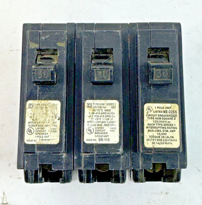 SQUARE D **LOT OF 3** HOM130 - CIRCUIT BREAKERS - 1 POLE/ 30 A/ 240 VAC