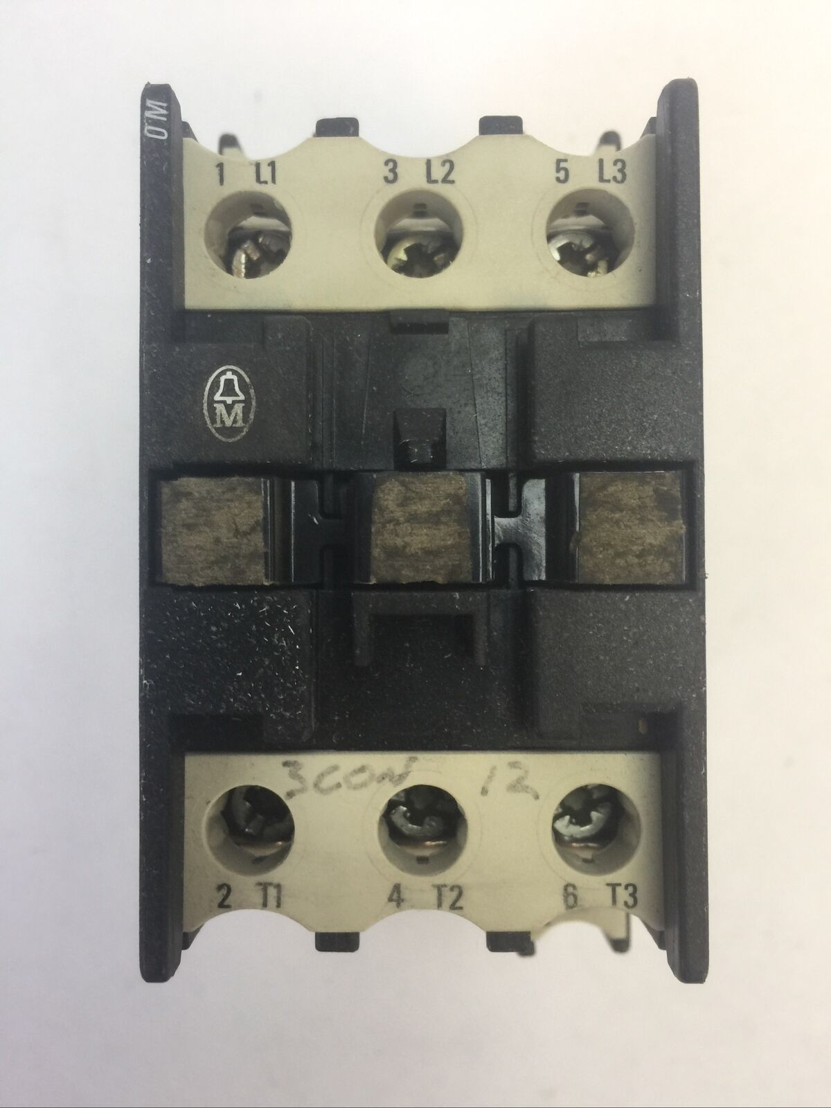 KLOCKNER MOELLER STARTER DIL 0M CONTACTOR 3POLE 250VDC 35A 15HP COIL 115V 60HZ