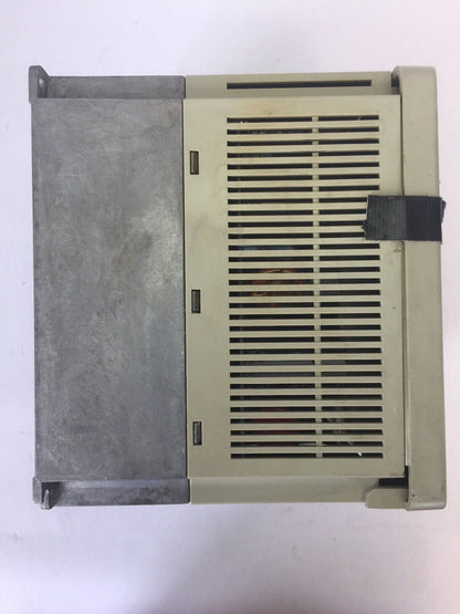 ALLEN BRADLEY 1305-BA06A AC DRIVE INPUT 380-460V 5.8A OUTPUT 380-460V 6.0A 3HP