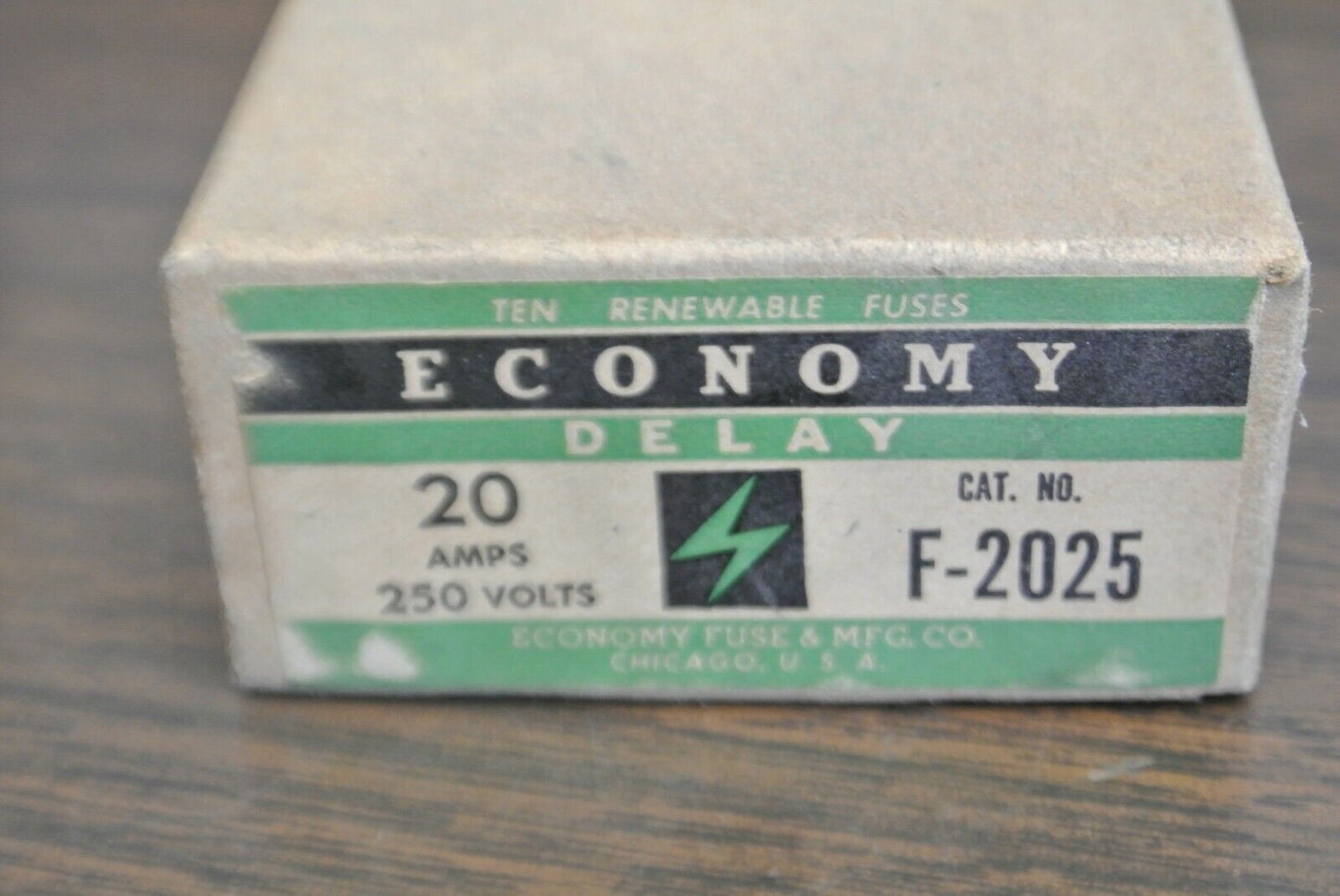 BOX of 10 / ECONOMY F-2025 RENEWABLE FUSE / 20A / 250V / NEW SURPLUS