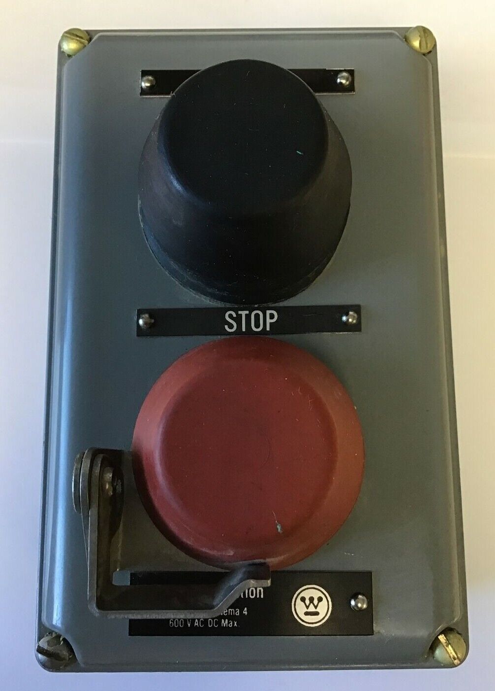 WESTINGHOUSE TYPE OT-1 CLASS 15-022 PUSHBUTTON STATION 600VAC/DC