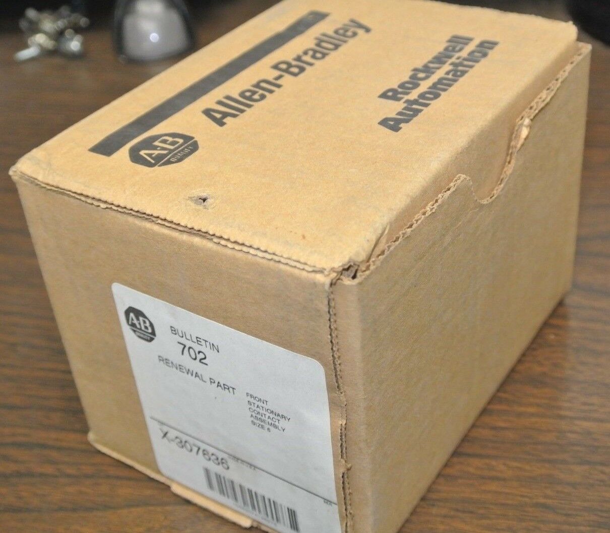 ALLEN-BRADLEY X-307636 FRONT STATIONARY CONTACT ASSEMBLY / SIZE 6 / NEW SURPLUS