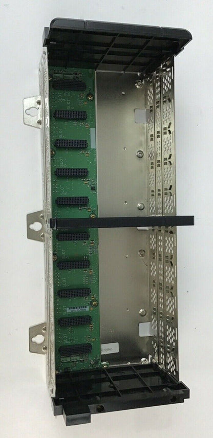 ALLEN BRADLEY 1756-A10 SER.B CAT.REV.K01 10 SLOT CHASSIS 24VDC