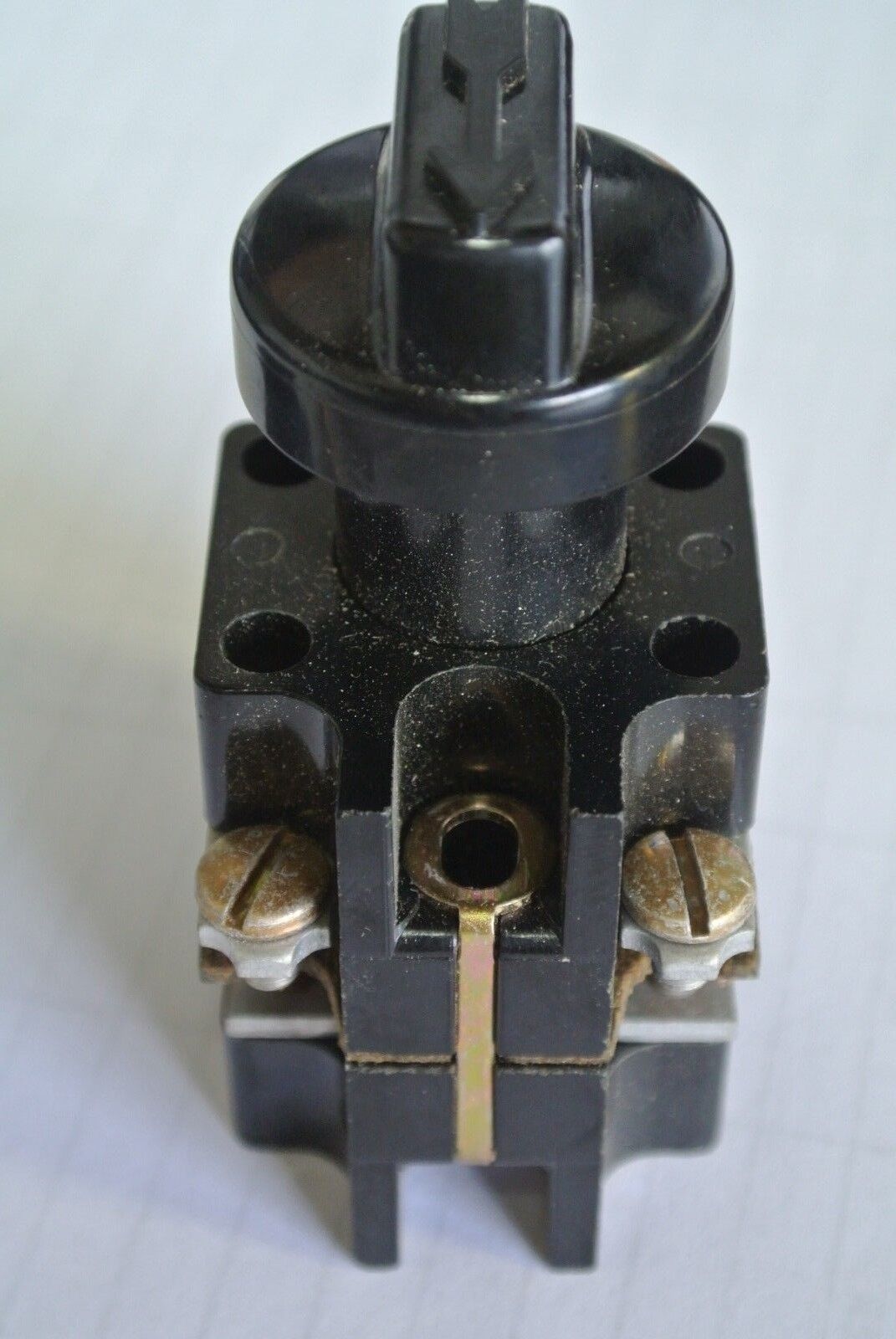 ALLEN-BRADLEY X-47927 - 3-POSITION SELECTOR SWITCH ASSEMBLY - NEW SURPLUS