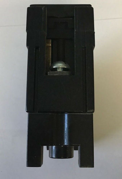 ITE EE1-B030 CIRCUIT BREAKER 125/250VDC 240VAC 30A 1POLE