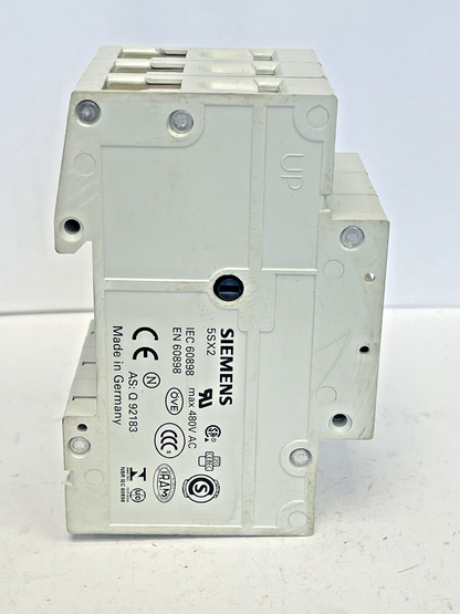 SIEMENS - 5SX23 - CIRCUIT BREAKER - 3 POLE, 480V AC