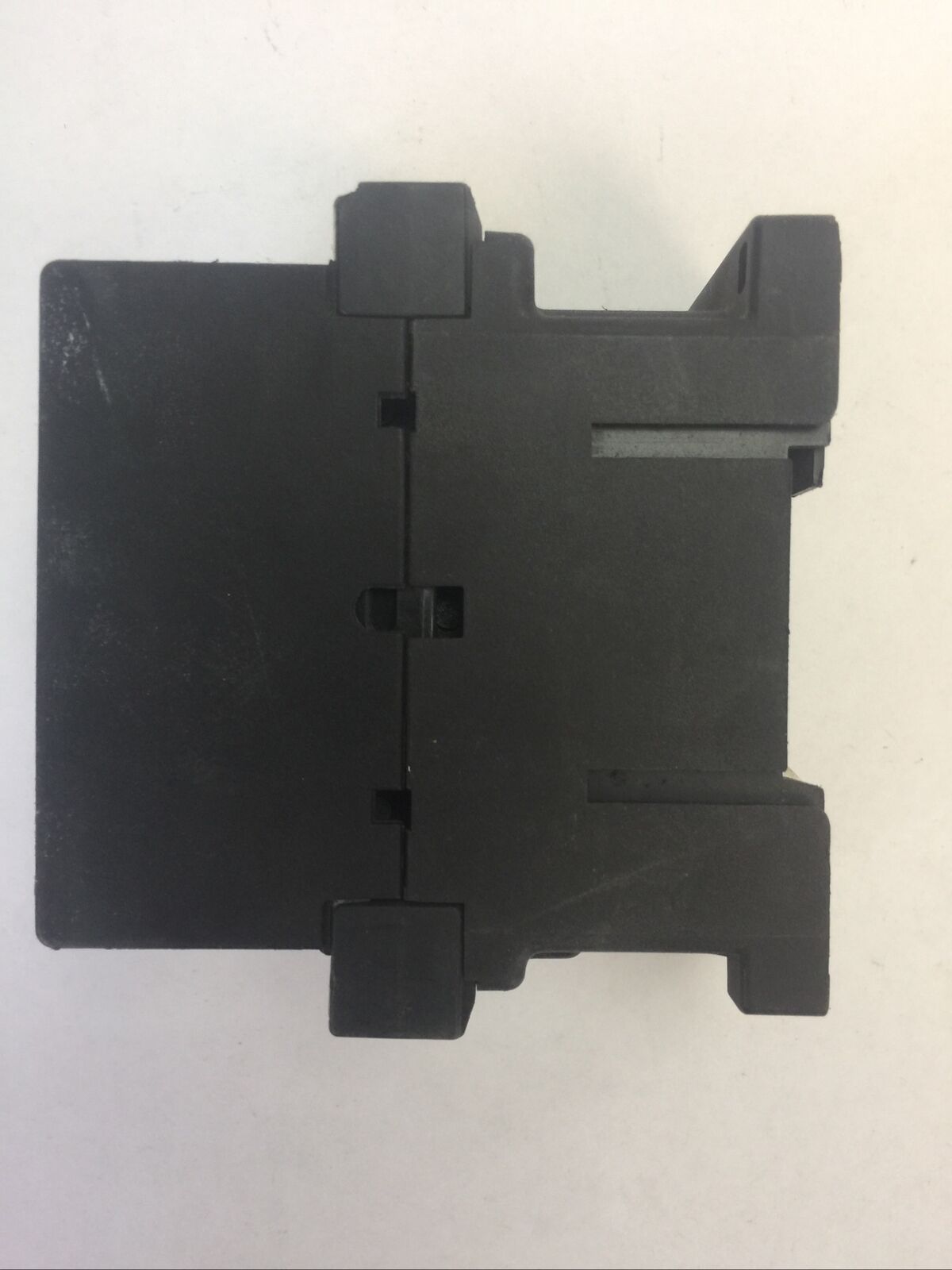 KLOCKNER MOELLER STARTER DIL 0M CONTACTOR 3POLE 250VDC 35A 15HP COIL 120V 60HZ