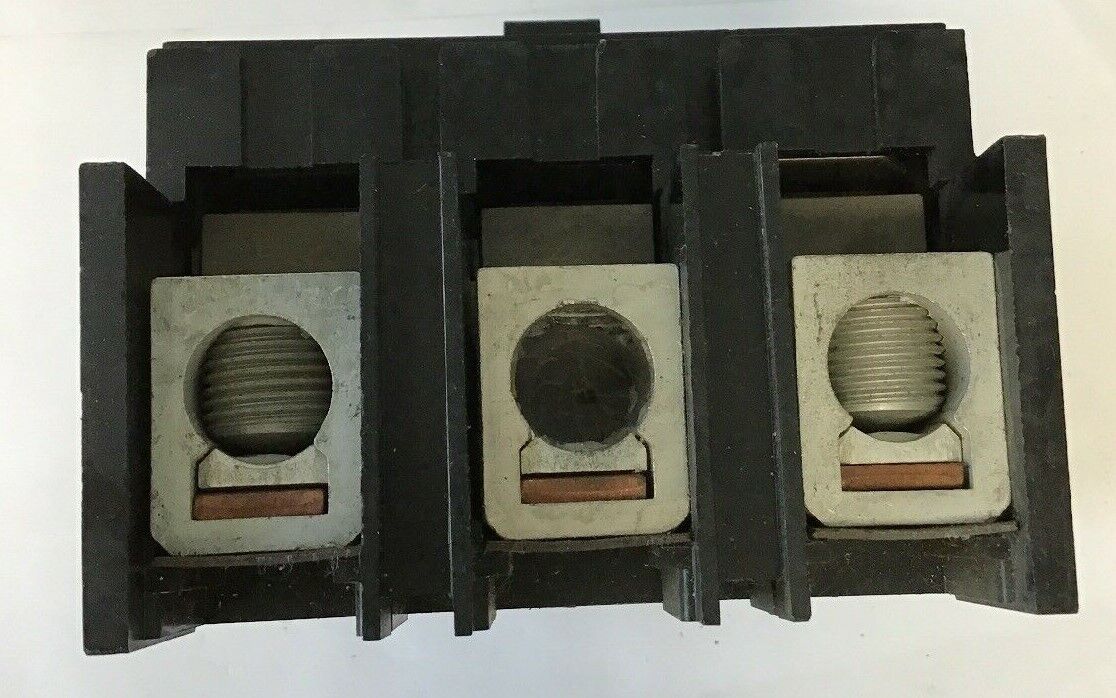 SQUARE D Q2MT 225AMP 240VAC 3POLE CIRCUIT BREAKER