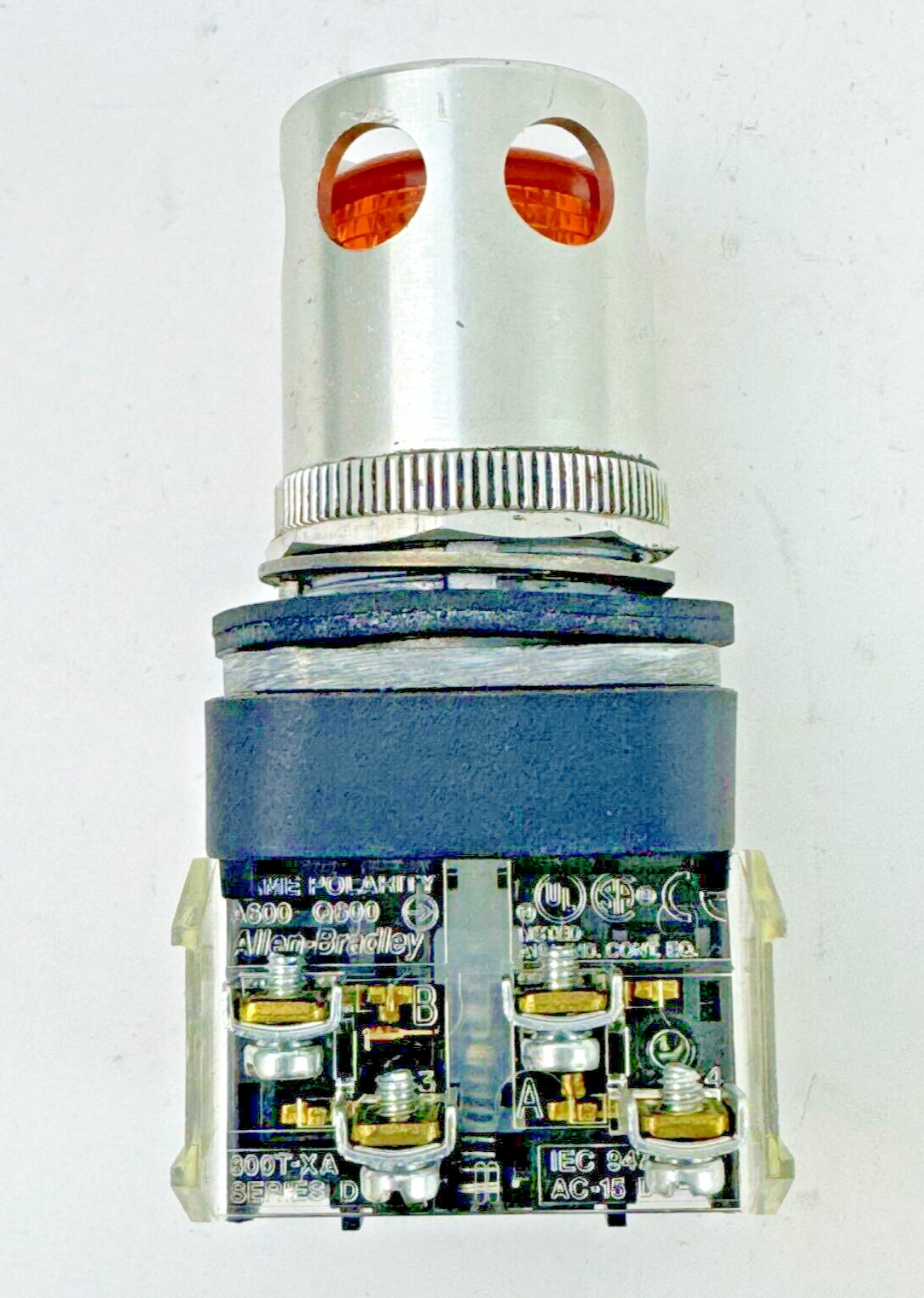 ALLEN-BRADLEY - 800T-QAH24A SER. T - AMBER PUSH BUTTON W/ 800T-XA SER. D & GUARD