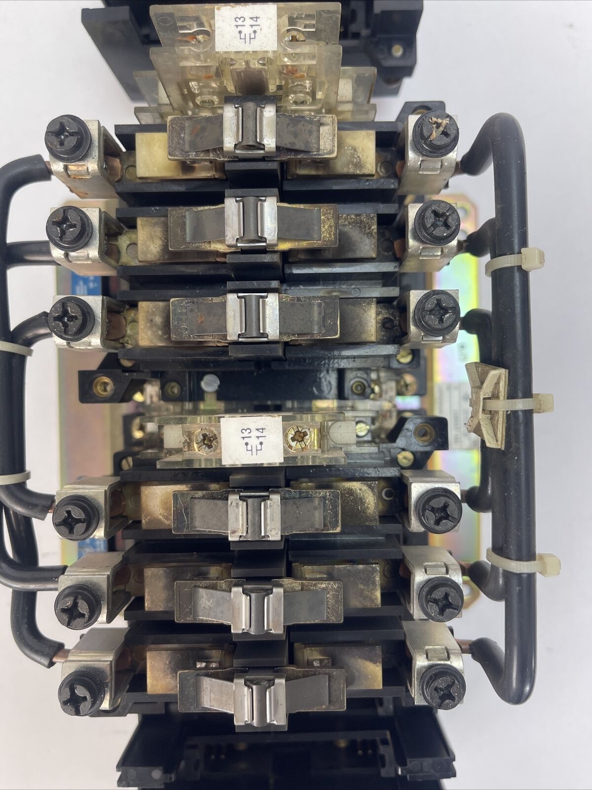 ALLEN BRADLEY 104-A60ND3 REVERSING CONTACTOR SER C 60AMP 600VAC 3PHASE 50HP