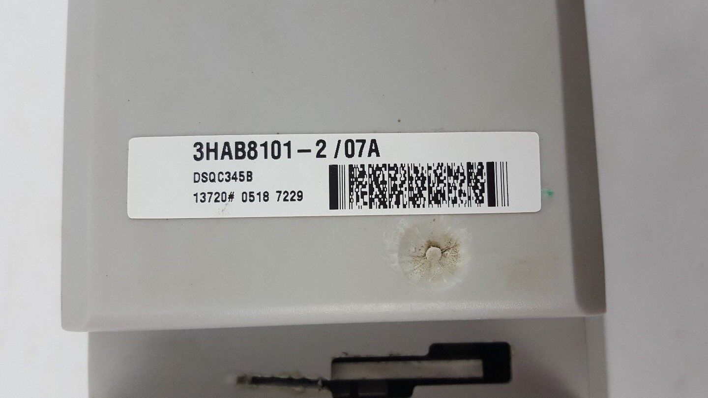 ABB INMOTION SERVO DRIVE 3HAB8101-2/07A / DSQC345B