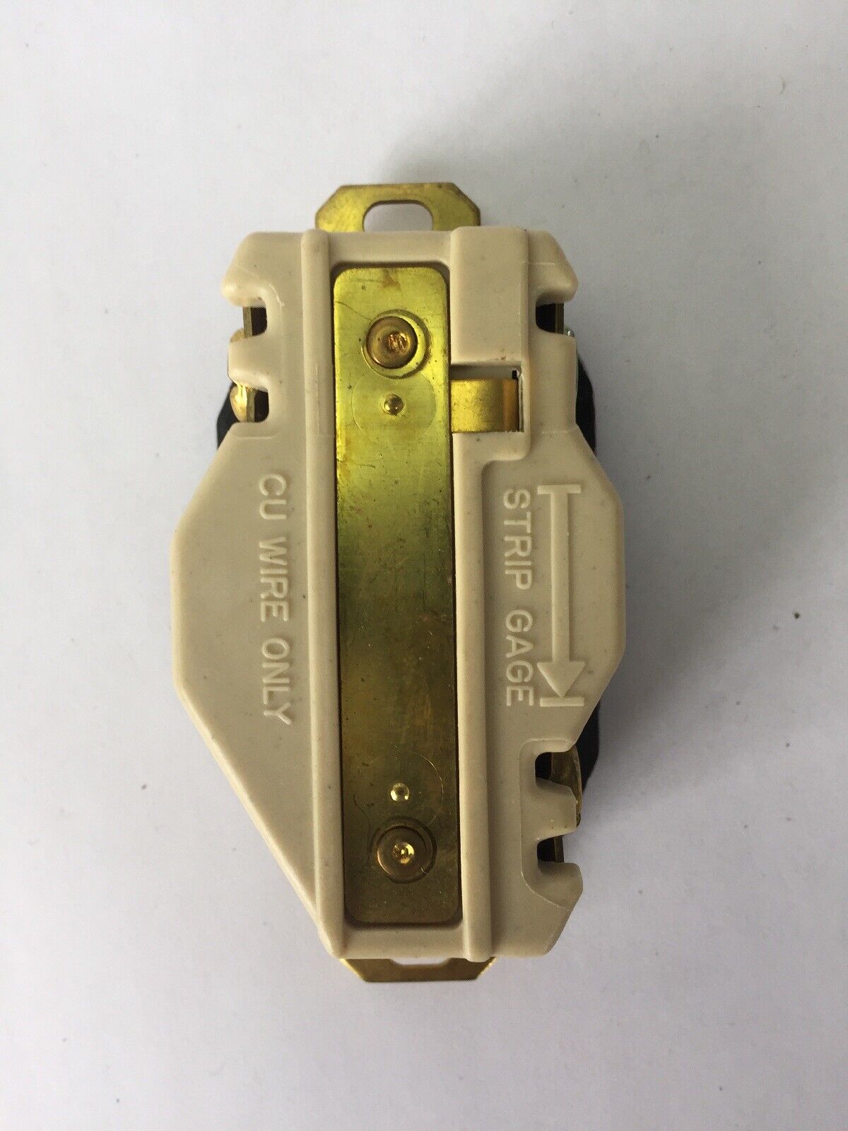 HUBBELL HBL2320 HBL TWIST-LOCK RECEPTACLE 20A 250V AC OR DC 2 POLE 3 WIRE