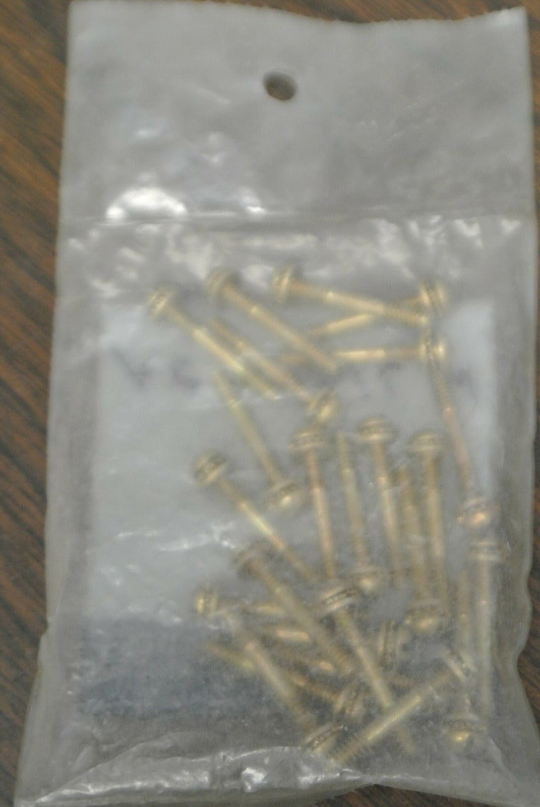 BAG of 24 / ALLEN-BRADLEY M7147 / SCREWS / M-7147  / NEW SURPLUS