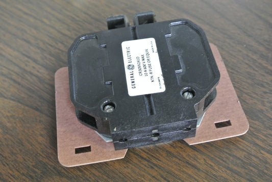 GE / GENERAL ELECTRIC CR305X241D CONTROL CIRCUIT FUSE KIT 600V SZ2 - NEW SURPLUS