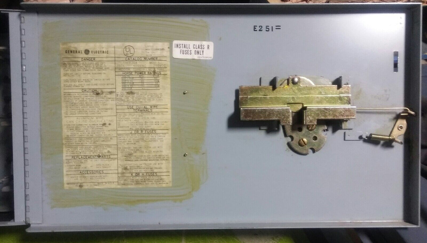 General Electric GE QMR THFP364 200 Amp 600V 3-Pole Disconnect Switch Panelboard
