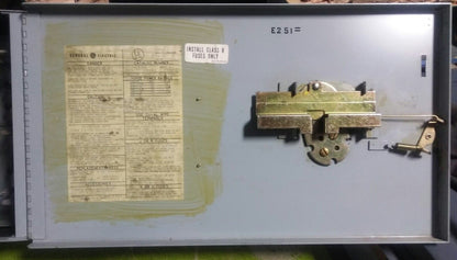 General Electric GE QMR THFP364 200 Amp 600V 3-Pole Disconnect Switch Panelboard