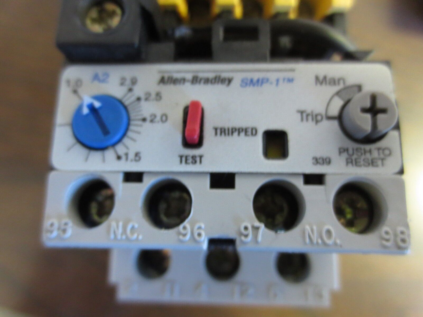ALLEN BRADLEY 100-A12ND3 + 193-A1D1 + 195-FA20 Ser. A - CONTACTOR + O'LOAD RELAY