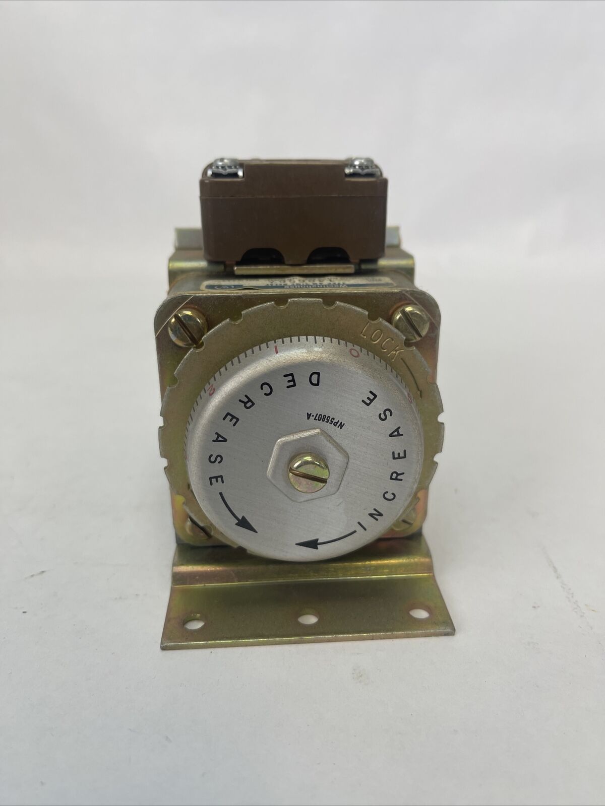 WESTINGHOUSE 1486567 TYPE AM TIME RELAY 600V FIXED CONTACTS COIL 440V 60CY