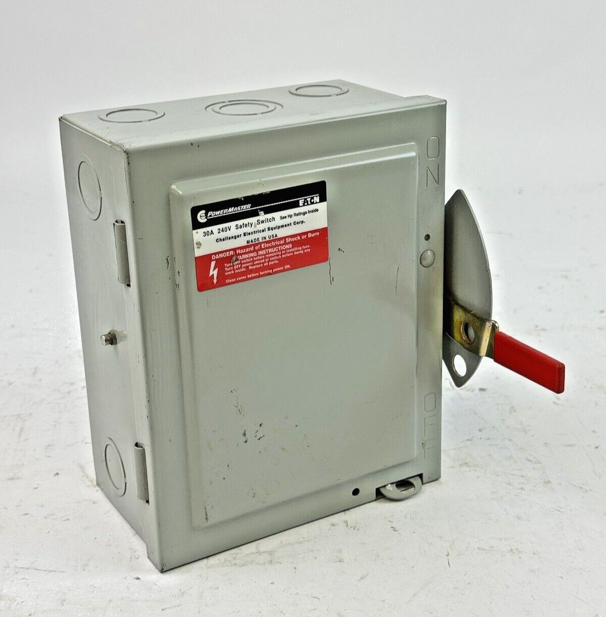 EATON - G321NFK - POWER MASTER SAFETY SWITCH - 30A/ 240VAC/ 3 POLE/ TYPE 1