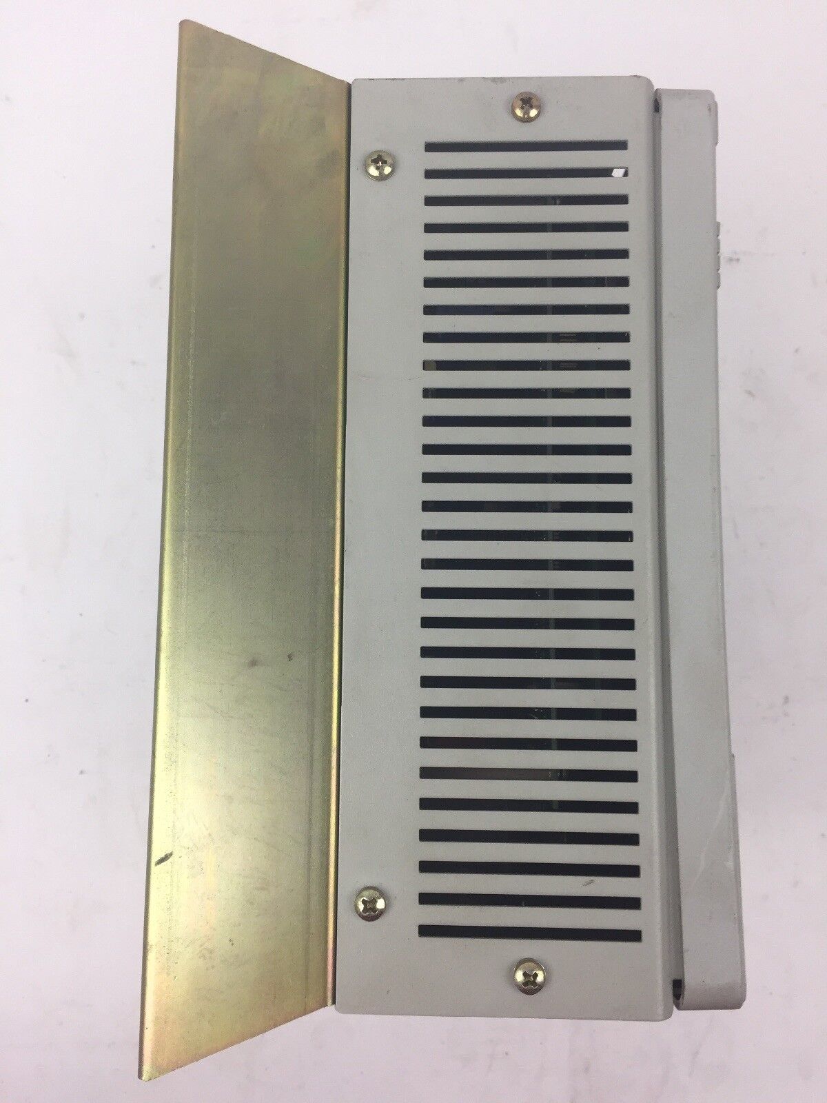 ALLEN BRADLEY 1336F-BRF10-AA-EN-HAS1-L4 AC DRIVE