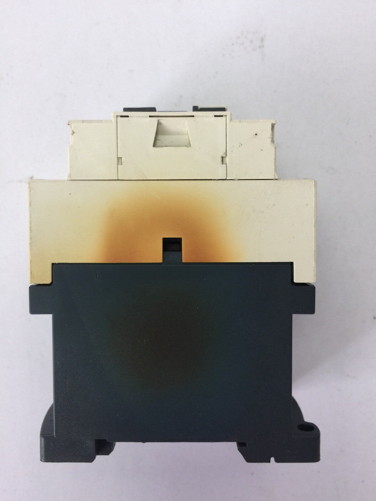 SCHNEIDER TELEMECANIQUE CAD32BD CONTROL RELAY 10A 600VAC COIL 24VDC LAD4TBDL 24V