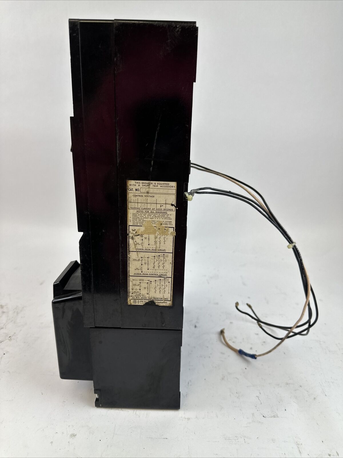 ITE CJ3-B400 FUSED CIRCUIT BREAKER 600 VAC 3 POLE UNIT 400 AMPS SHUNT TRIP ?????