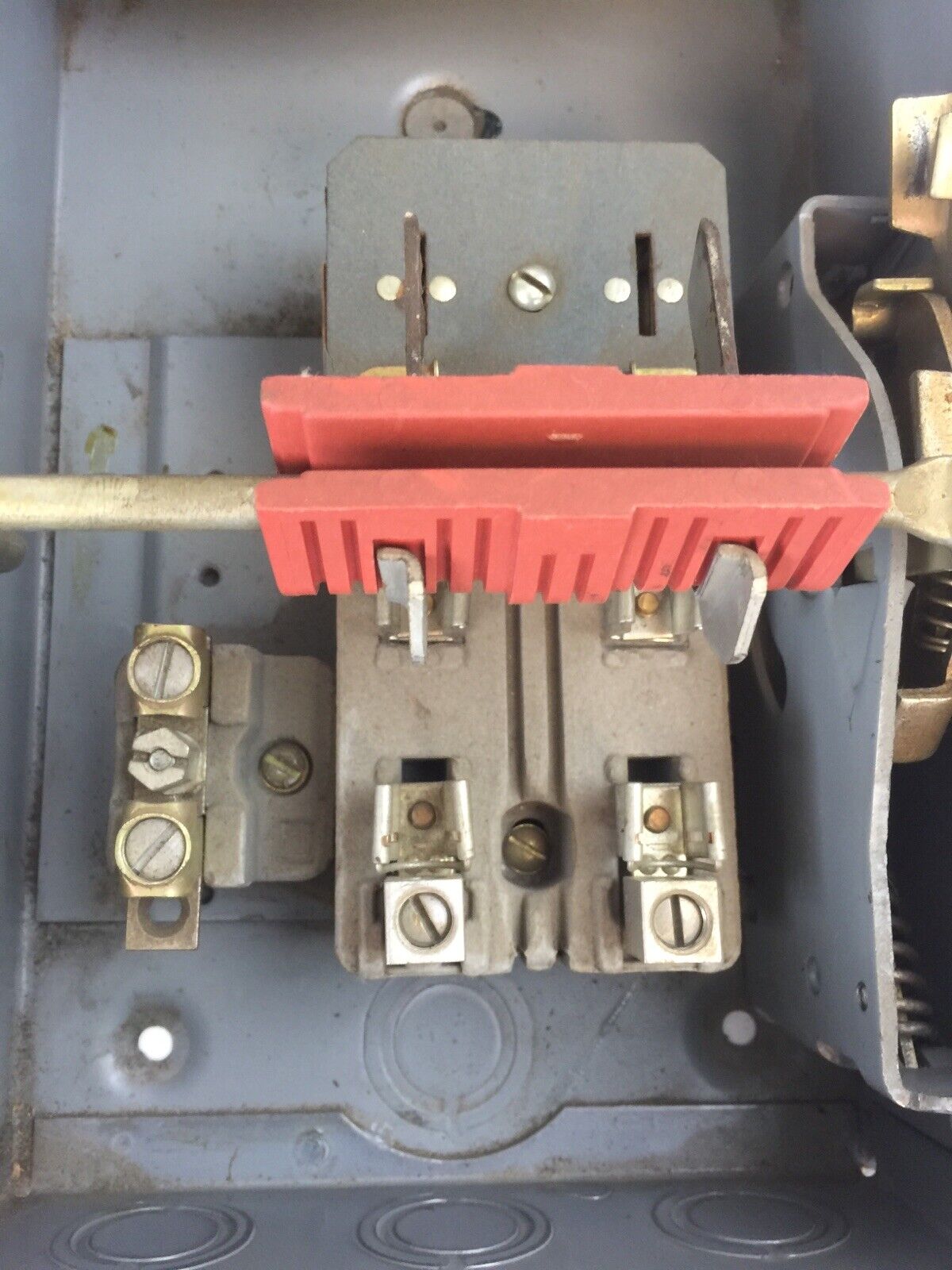 SQUARE D H221NRB SERIES D1 FUSIBLE SAFETY SWITCH 30A 240VAC 125/250VDC 2POLE