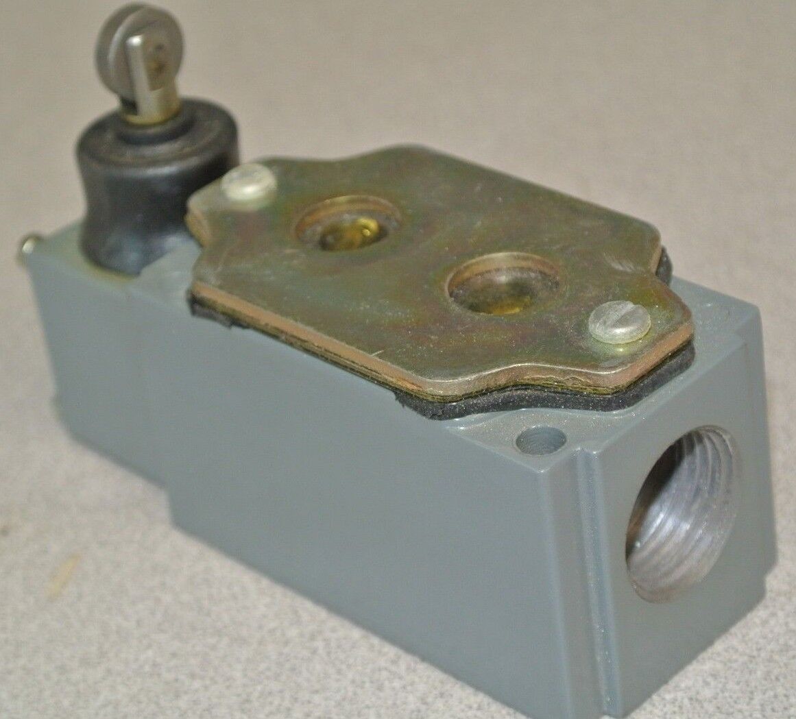ALLEN-BRADLEY 802T-K1N Series D / OILTIGHT LIMIT SWITCH /  / NEW SURPLUS