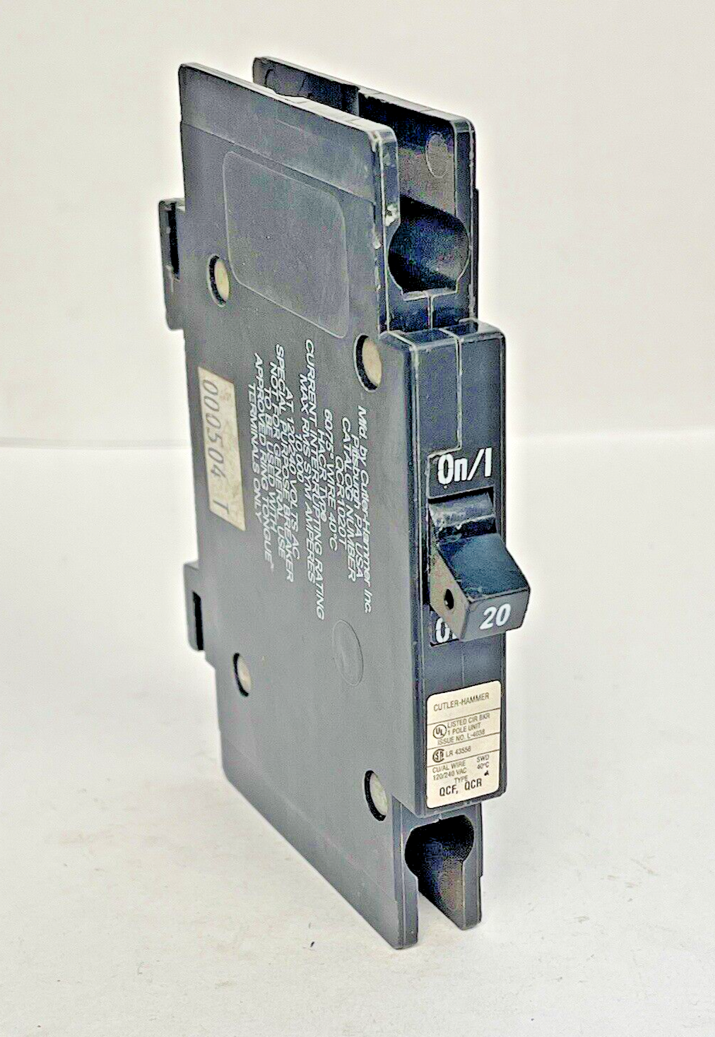 CUTLER-HAMMER - QCR1020T -1 POLE, 20 A, 120/240V CIRCUIT BREAKER - NEW OLD STOCK